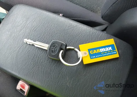 2003 Toyota Matrix Standard from USA, damaged, VIN 2T1LR32E43C102991